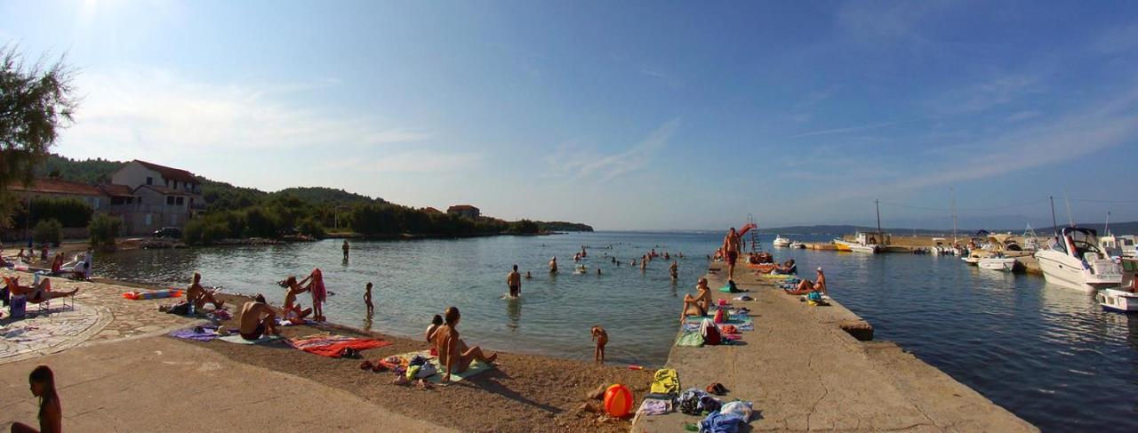 Apartments Pasman Banj Zewnętrze zdjęcie